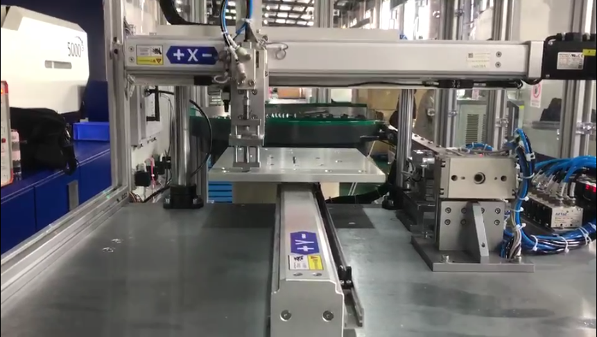 注塑自动化车间